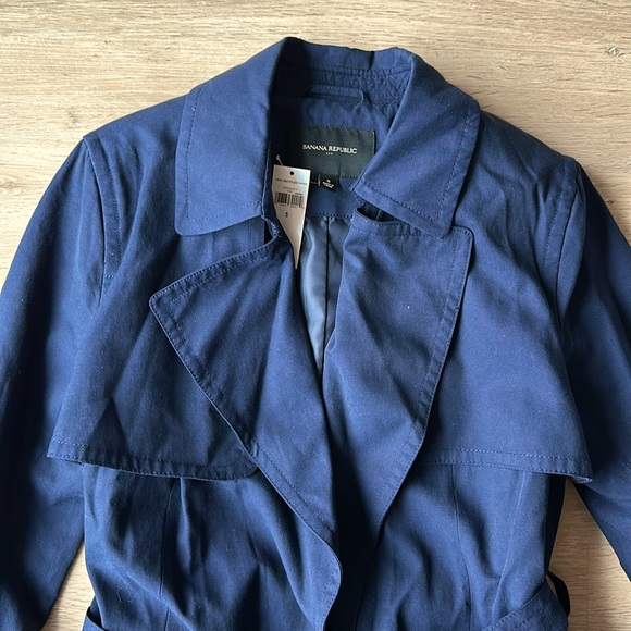 BR navy lightweight soft trench coat - Picture 2 of 4